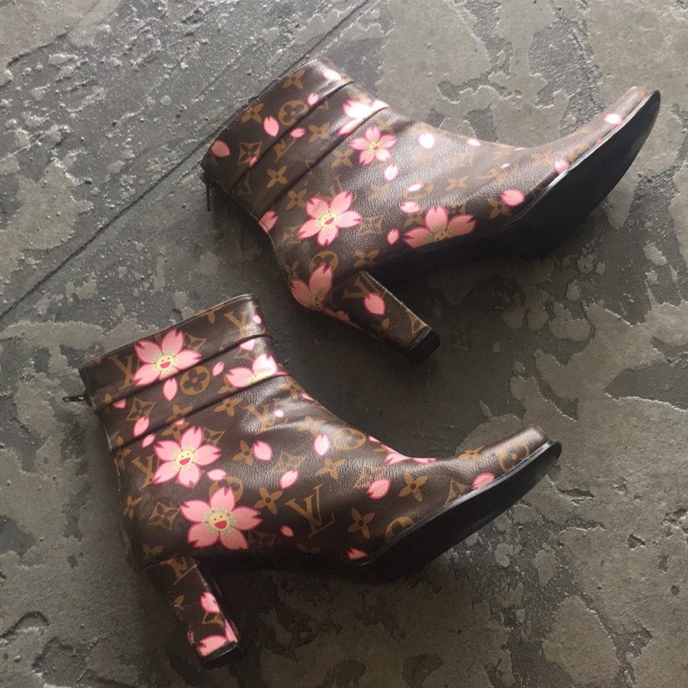 Ankle boots